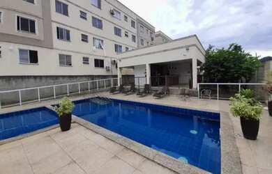 Imagem: O apartamento e possui 2 Dormitórios, 1 Banheiro, 1 Vaga na