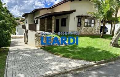 Imagem: A casa em condomínio possui 3 Dormitórios, 4 Banheiros, 5