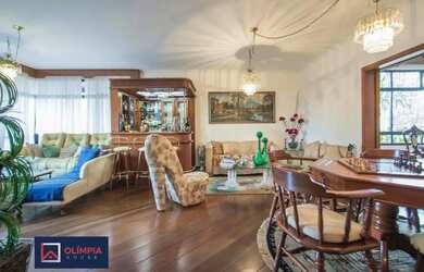 Imagem: O apartamento possui 5 Dormitórios, 5 Banheiros, 4 Vagas na