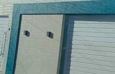 Imagem: A casa possui 2 Dormitórios, 3 Banheiros, 3 Vagas na garagem