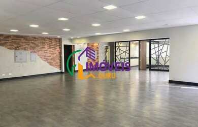 Imagem: O depósito possui 4 Vagas na garagem e 200m² de Área e está