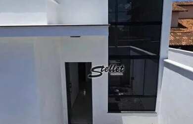 Imagem: A casa possui 3 Dormitórios, 2 Banheiros, 1 Vaga na garagem