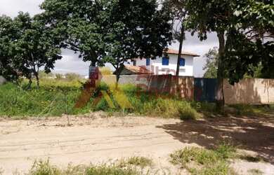 Imagem: O terreno possui 300m² de Área e está localizado em Alpes