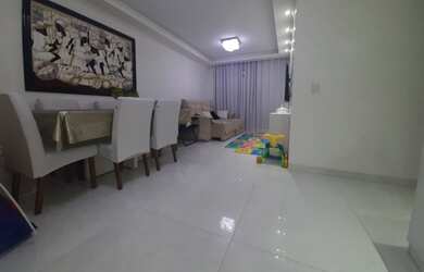 Imagem: O apartamento possui 4 Dormitórios, 2 Banheiros, 2 Vagas na