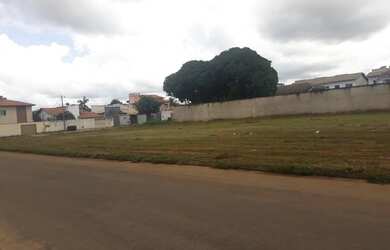 Imagem: O terreno possui 2.116m² de Área e está localizado em Plano