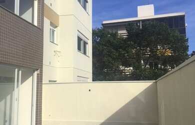 Imagem 2: Apartamento tipo garden novo com terraço privativo e garagem coberta