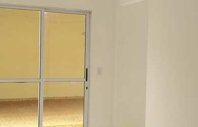 Imagem: A casa em condomínio possui 2 Dormitórios, 1 Banheiro, 2 Vagas