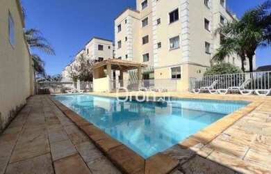 Imagem: O apartamento possui 2 Dormitórios, 1 Banheiro, 1 Vaga na garagem