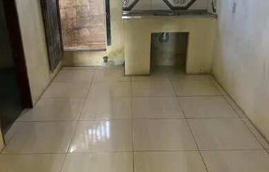 Imagem: A casa possui 5 Dormitórios, 2 Banheiros, 1 Vaga na garagem