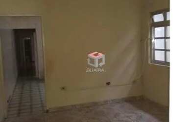 Imagem: A casa possui 3 Dormitórios, 3 Banheiros, 2 Vagas na garagem