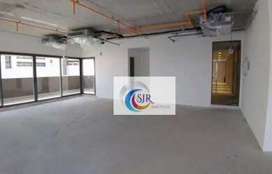 Imagem: O depósito possui 2 Vagas na garagem e 101m² de Área e está