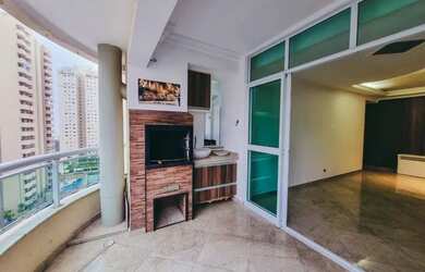 Imagem: O apartamento possui 3 Dormitórios, 2 Banheiros, 2 Vagas na