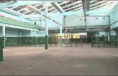 Imagem: O depósito possui 5 Vagas na garagem, 6.000m² de Área e