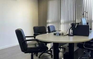 Imagem: O depósito possui 1 Vaga na garagem, 35m² de Área e está