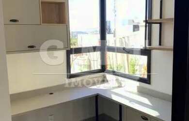 Imagem: A casa em condomínio possui 3 Dormitórios, 5 Banheiros, 200m²