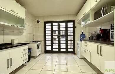 Imagem 3: SOBRADO NA SANTA CATARINA