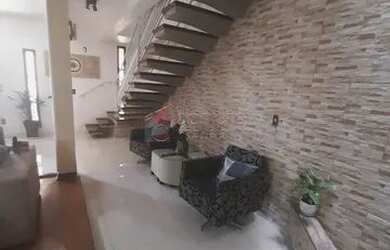 Imagem 6: Casa Padrão em Jundiaí. Churrasqueira, 207m² de Área, 4 Vagas na garageme4...