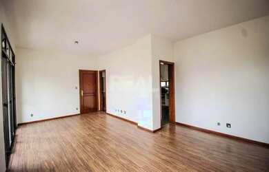 Imagem: O apartamento possui 4 Dormitórios, 3 Banheiros, 2 Vagas na