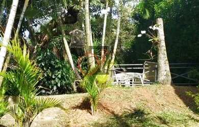 Imagem: A casa em condomínio possui 3 Dormitórios, 2 Banheiros, 2