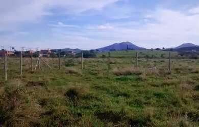 Imagem: A chácara possui 1.000m² de Área e está localizado em Porto