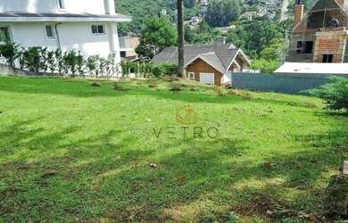 Imagem: O terreno possui 600m² de Área e está localizado em Gramado