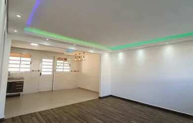 Imagem: A casa em condomínio possui 3 Dormitórios, 3 Banheiros, 4