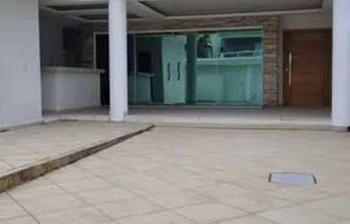 Imagem: A casa em condomínio possui 5 Dormitórios, 5 Banheiros, 2