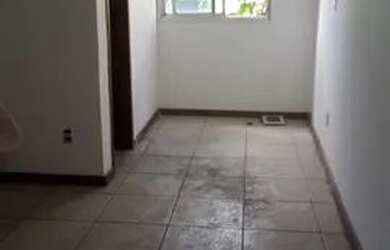 Imagem: O depósito possui 1 Vaga na garagem, 80m² de Área e está