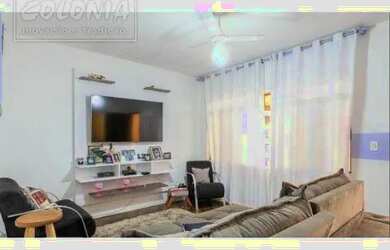 Imagem: A casa possui 2 Dormitórios, 2 Banheiros, 4 Vagas na garagem