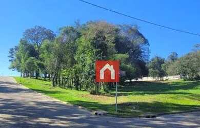 Imagem: O terreno possui 465m² de Área e está localizado em Country