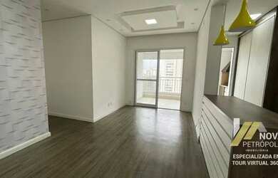 Imagem: O apartamento possui 2 Dormitórios, 2 Banheiros, 1 Vaga na