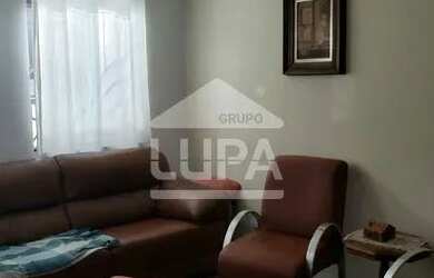 Imagem: A casa possui 3 Dormitórios, 3 Banheiros, 2 Vagas na garagem