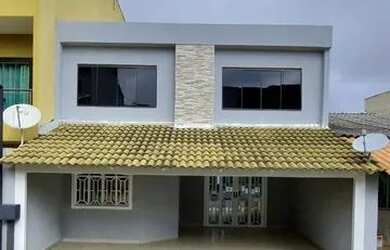 Imagem: A casa em condomínio possui 5 Dormitórios, 4 Banheiros, 2