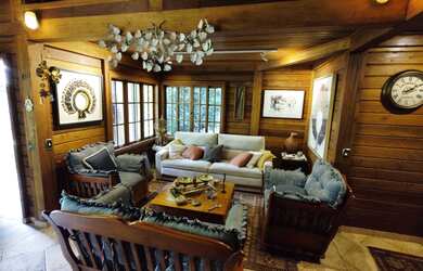 Imagem: A casa em condomínio possui 3 Dormitórios, 3 Banheiros, 4