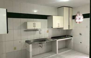 Imagem: A casa possui 2 Dormitórios, 2 Banheiros, 90m² de Área e