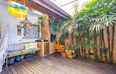 Imagem: A casa em condomínio possui 3 Dormitórios, 3 Banheiros, 2