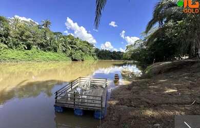 Imagem: A fazenda possui 130m² de Área e está localizado em Nobres