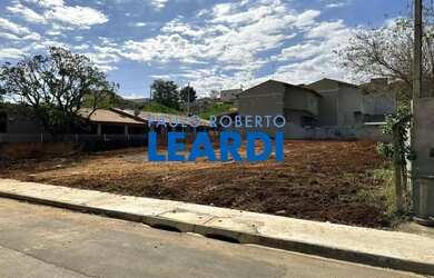 Imagem: O terreno possui 310m² de Área e está localizado em Jardim