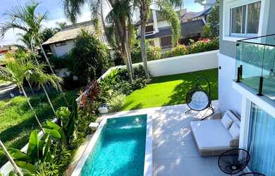 Imagem: A casa possui 5 Dormitórios, 5 Banheiros, 2 Vagas na garagem