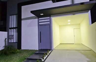 Imagem: A casa em condomínio possui 3 Dormitórios, 3 Banheiros, 2