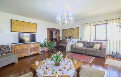 Imagem: O apartamento possui 4 Dormitórios, 5 Banheiros, 5 Vagas na