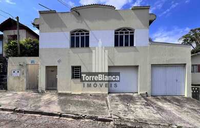 Imagem: Venda - Casa com edícula, 3 quartos, 2 vagas, Churrasqueira