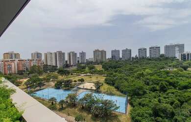 Imagem: O apartamento possui 4 Dormitórios, 5 Banheiros, 3 Vagas na