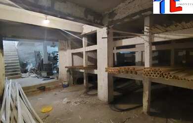 Imagem 6: Vendo Loja, 380m², 1 salão, 4 áreas para estoque, ideal para loja de...