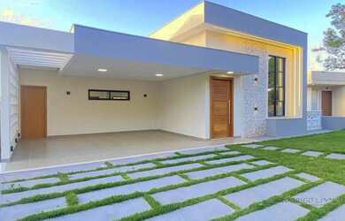 Imagem: A casa possui 3 Dormitórios, 4 Banheiros e 300m² de Área