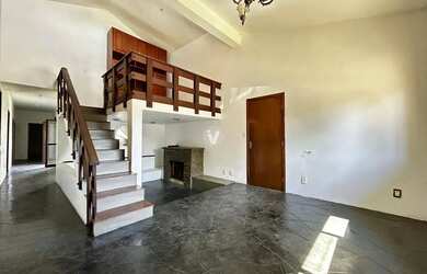 Imagem 3: Casa à venda, 05 dormitórios, suíte, terraço, salão de festas, bairro Camobi