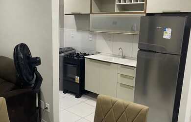 Imagem: O apartamento possui 2 Dormitórios, 1 Banheiro, 1 Vaga na garagem