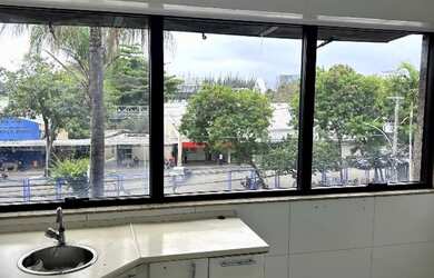 Imagem: O depósito possui 1 Vaga na garagem e 31m² de Área e está