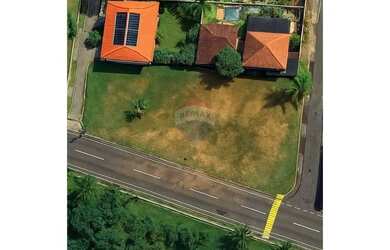 Imagem: O terreno possui 1.054m² de Área e está localizado em Ponta