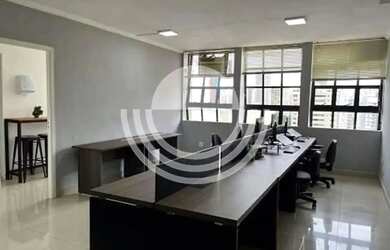 Imagem: O depósito possui 2 Vagas na garagem, 100m² de Área e está